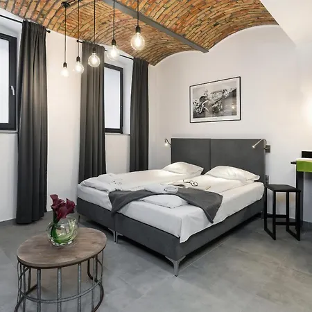 Level -1 Loft Center Kopernika Apartment Poznan