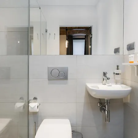 Level -1 Loft Center Kopernika Апартаменты Познань