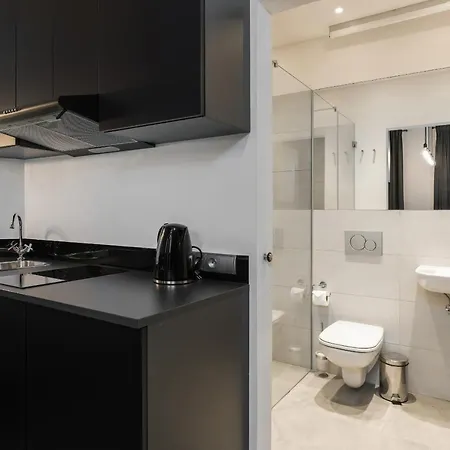 Level -1 Loft Center Kopernika Апартаменты