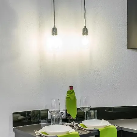 Level -1 Loft Center Kopernika Апартаменты Познань